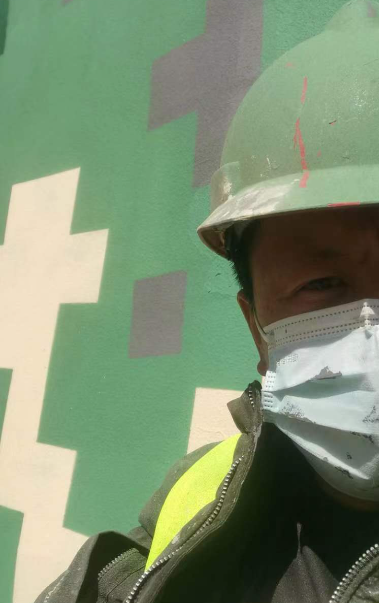 保山迷彩漆未完全固化；